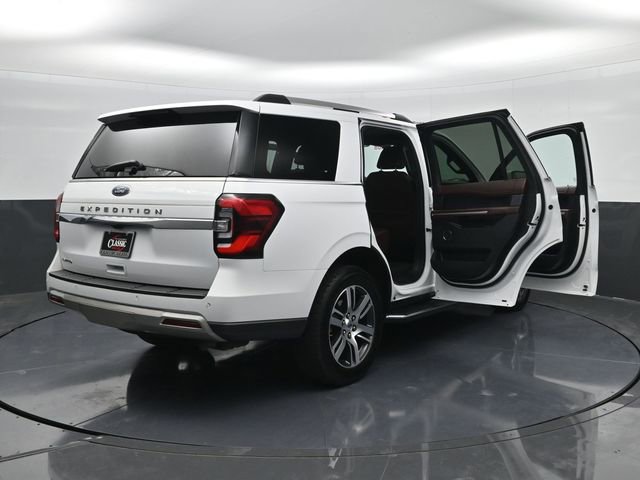 Used 2022 Ford Expedition Limited image 36