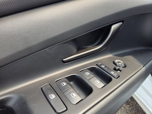 New 2026 Hyundai Elantra SEL Sport FWD image 22