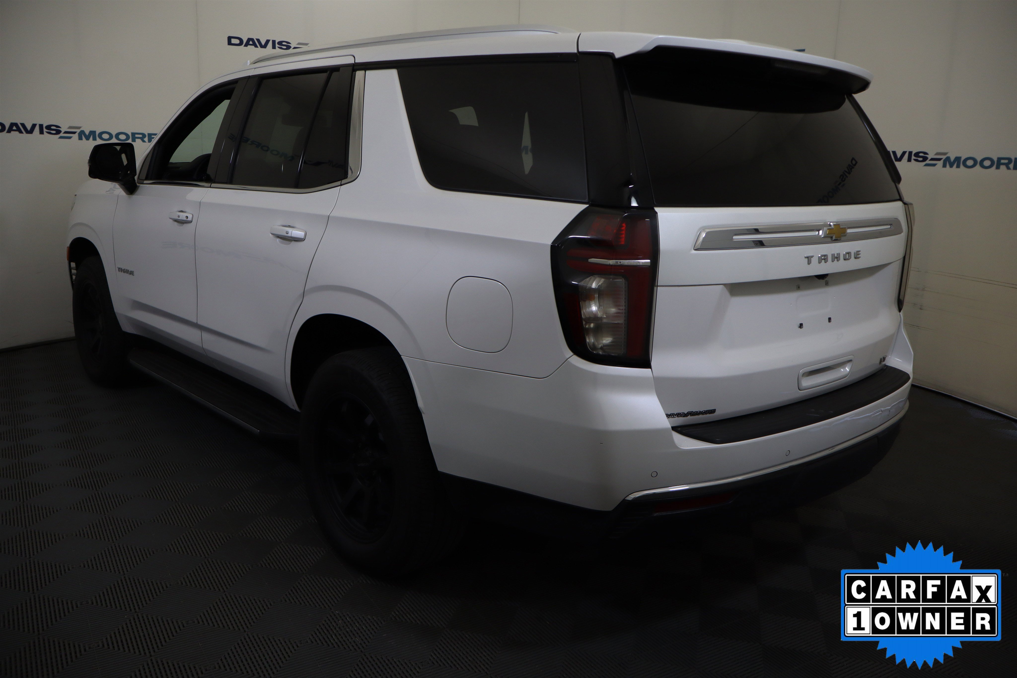 Used 2022 Chevrolet Tahoe LT w/ Luxury Package image 10