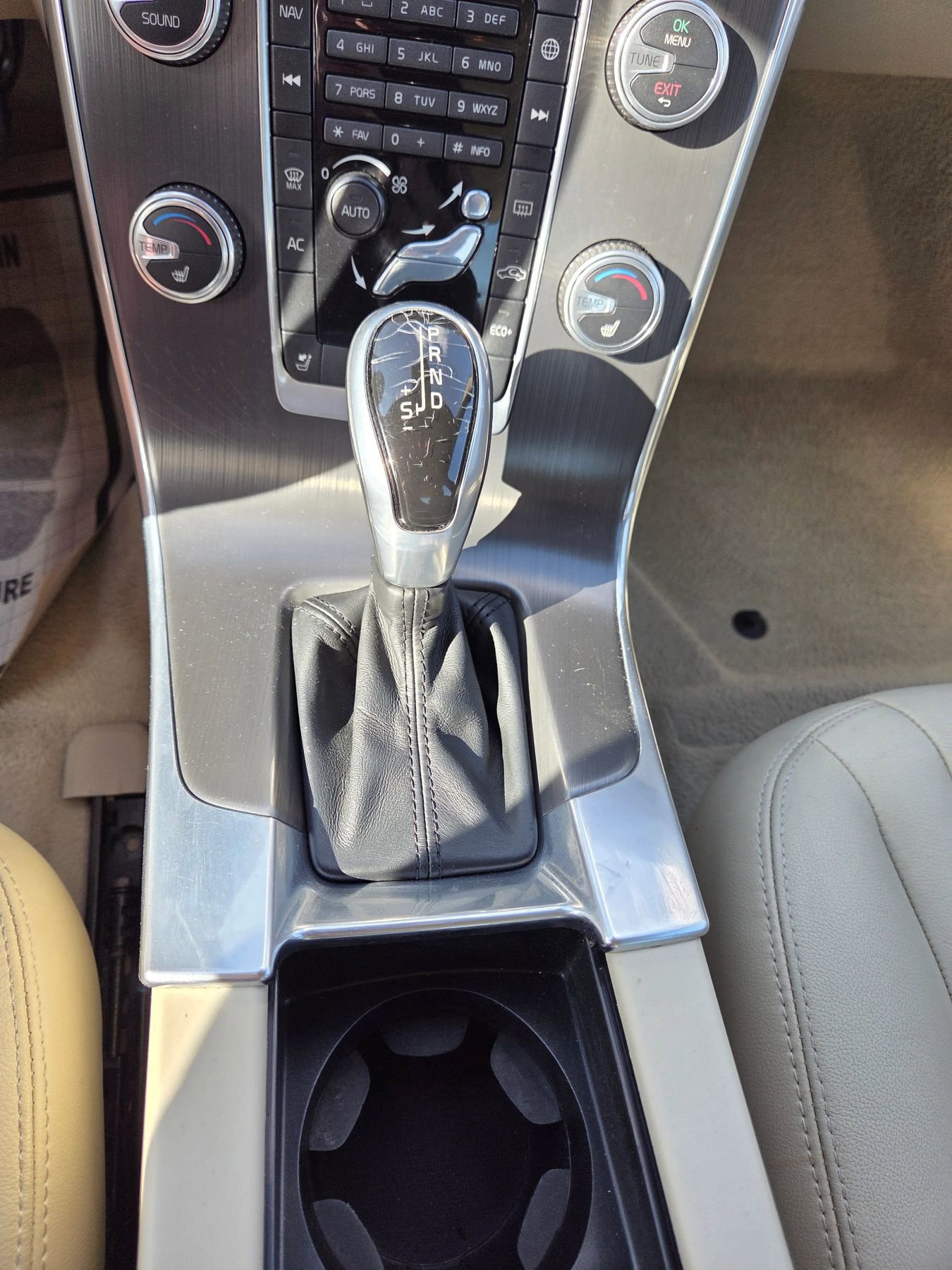 Used 2015 Volvo S60 T5 Premier image 28