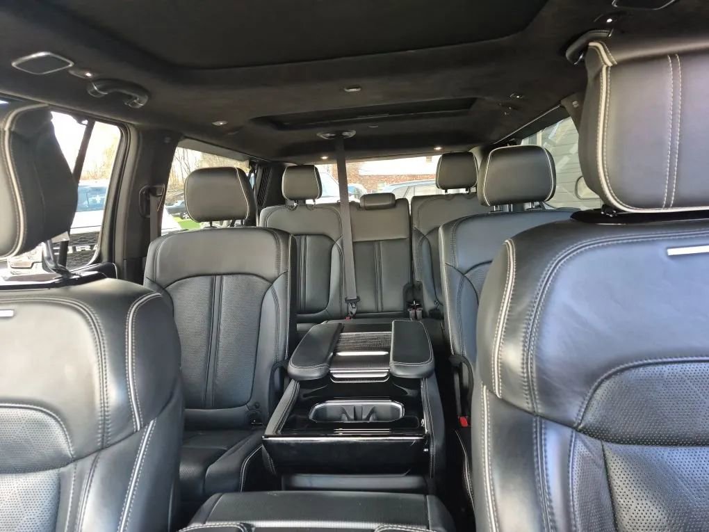 Used 2024 Jeep Grand Wagoneer L Series II w/ Quick Order Packagew 28T image 7