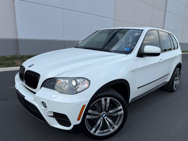 Used 2011 BMW X5 xDrive35d AWD/4WD image 1