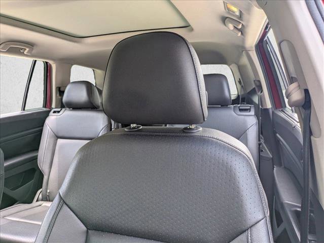 Used 2019 Volkswagen Atlas SE w/ Panoramic Sunroof Package FWD image 13