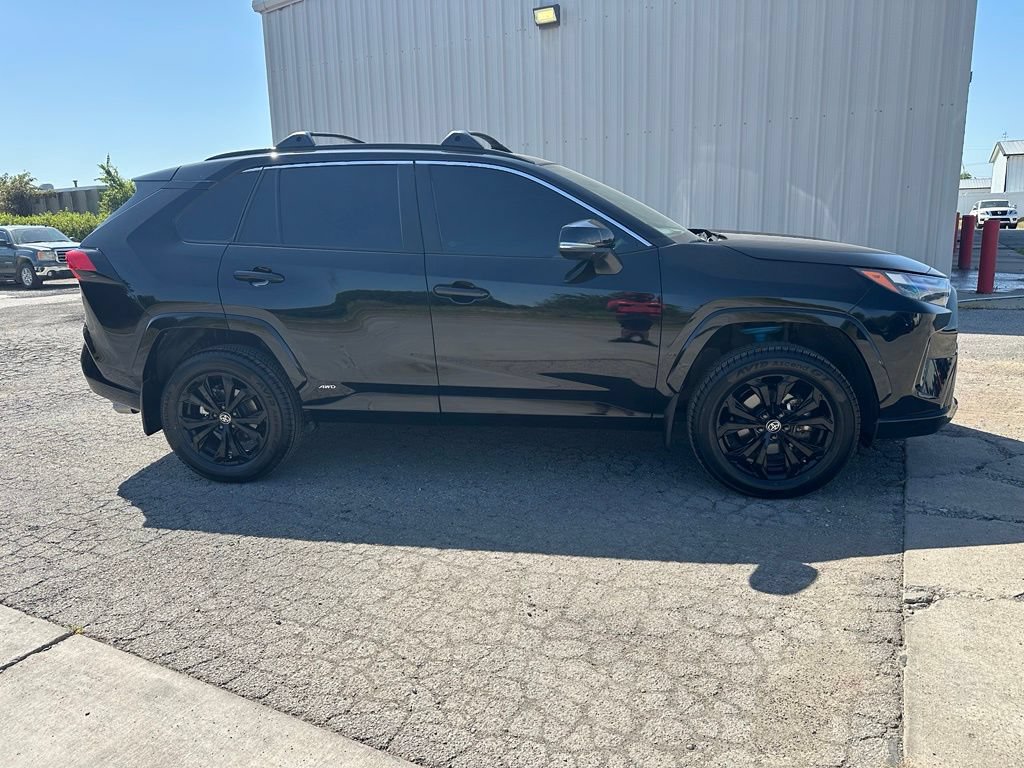 Used 2024 Toyota RAV4 SE AWD/4WD image 4