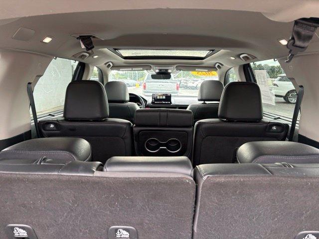 Used 2023 Honda Pilot Touring image 34