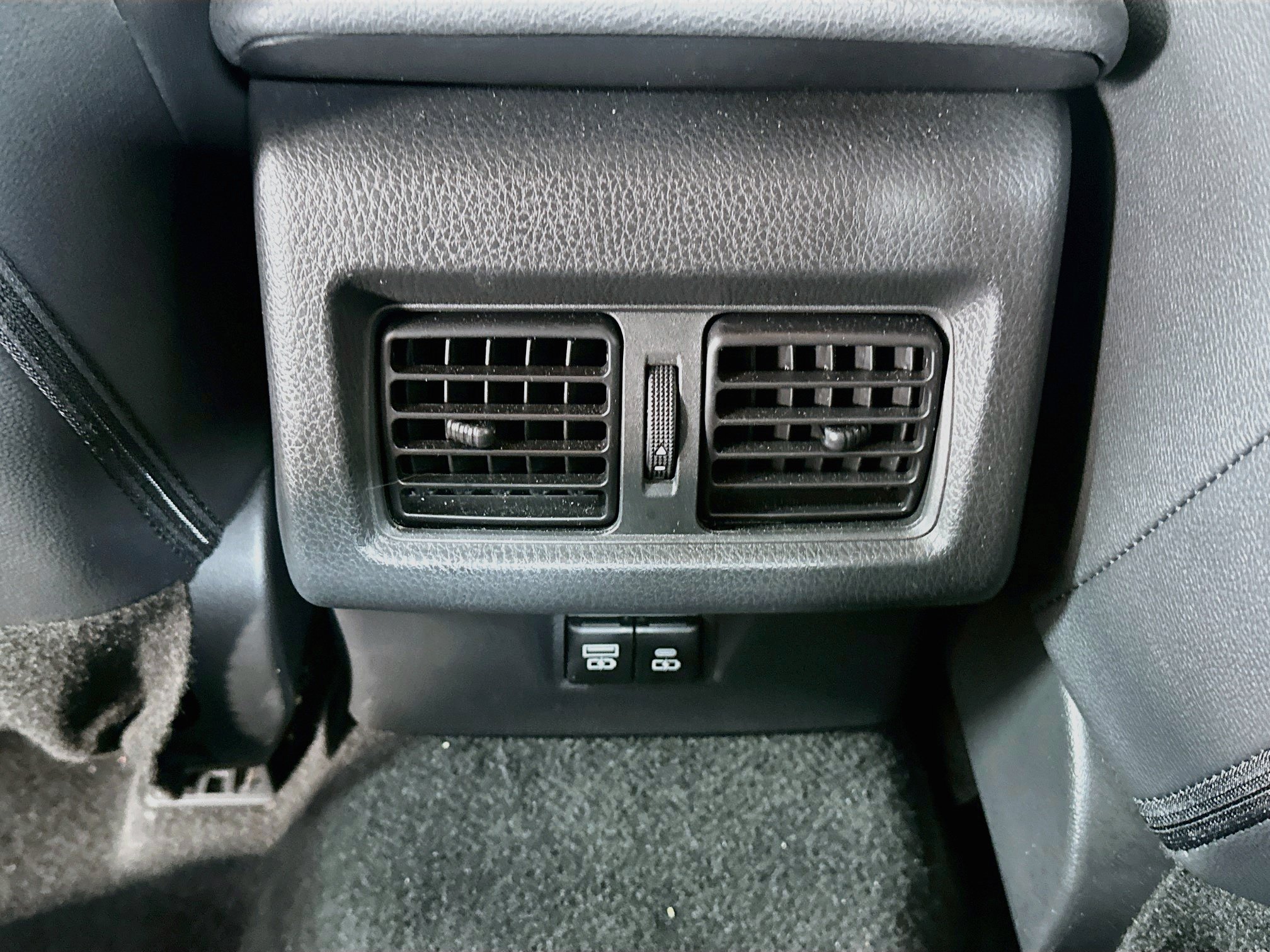 Used 2026 Toyota Camry SE FWD image 28