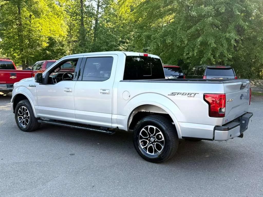 Used 2017 Ford F150 XLT w/ Equipment Group 302A Luxury AWD/4WD image 5