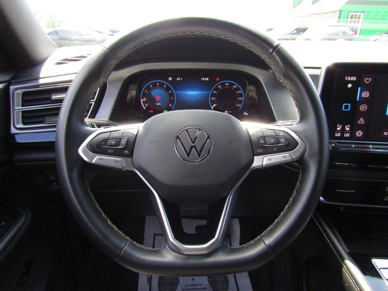 Used 2024 Volkswagen Atlas Cross Sport SE AWD/4WD image 15