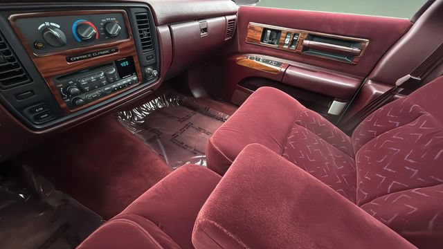 Used 1996 Chevrolet Caprice SS RWD image 14