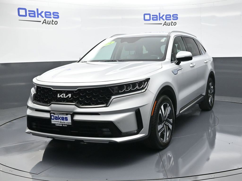 Certified 2024 Kia Sorento EX image 4