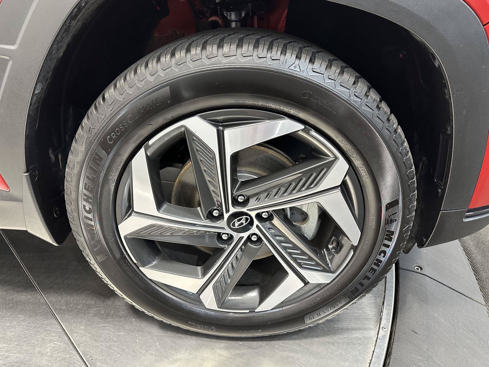 Used 2022 Hyundai Tucson Limited AWD/4WD image 12