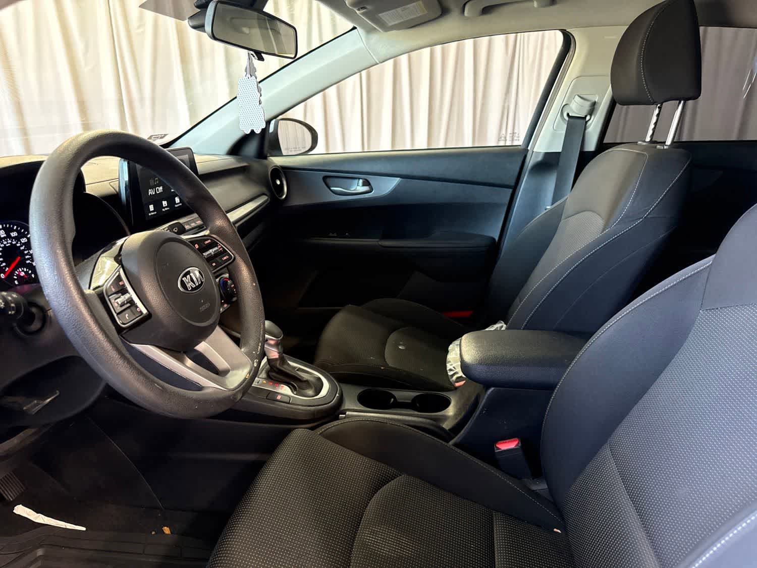 Used 2019 Kia Forte LXS FWD image 16