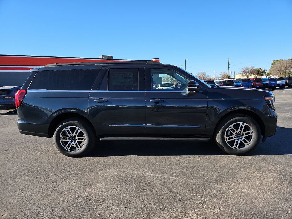 New 2025 Ford Expedition Max Active image 14