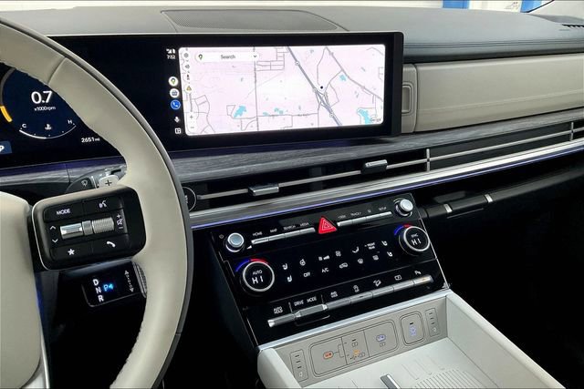 Used 2025 Hyundai Santa Fe Calligraphy image 6