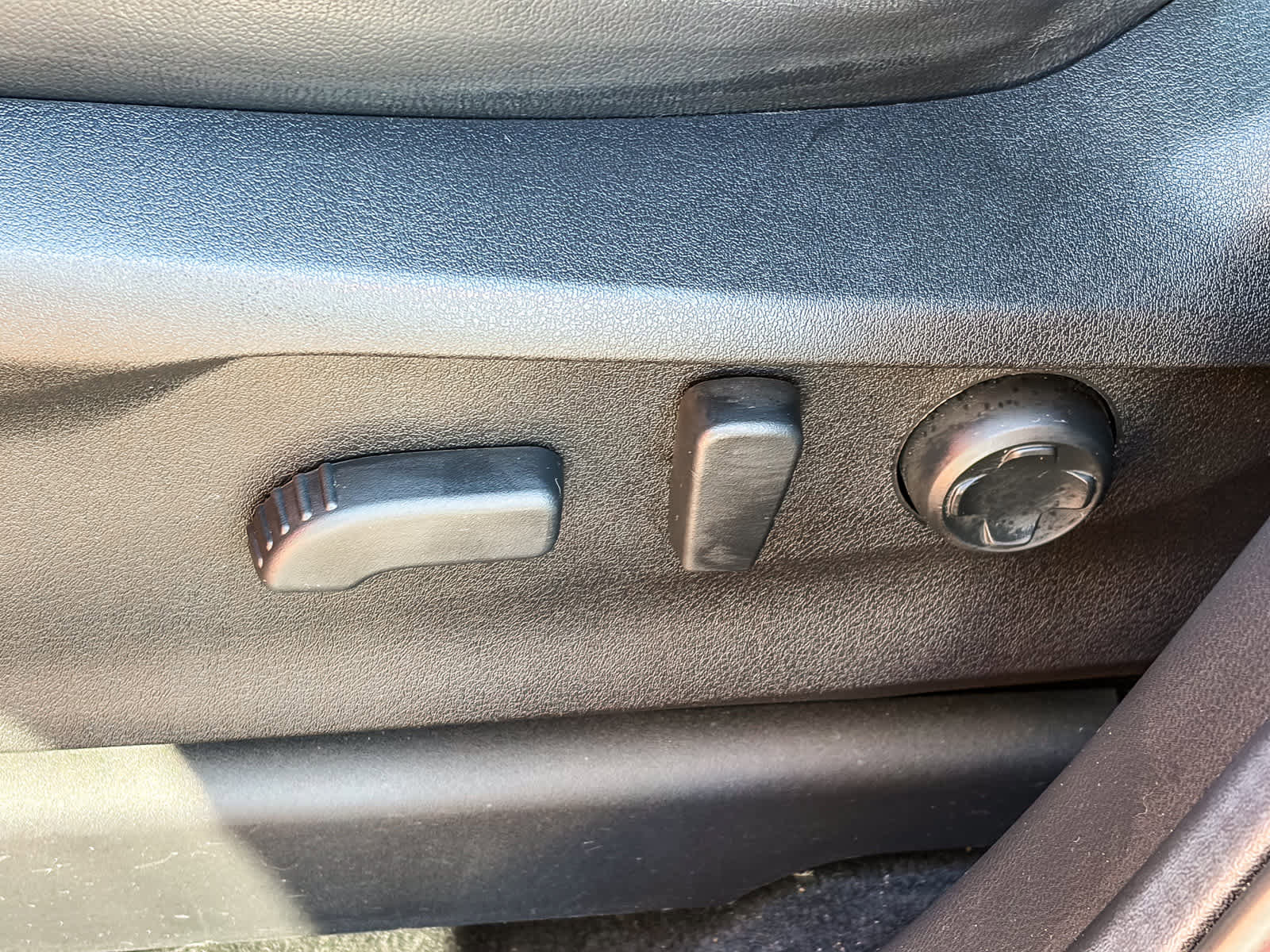 Used 2023 Subaru Ascent Limited w/ Technology Package image 20