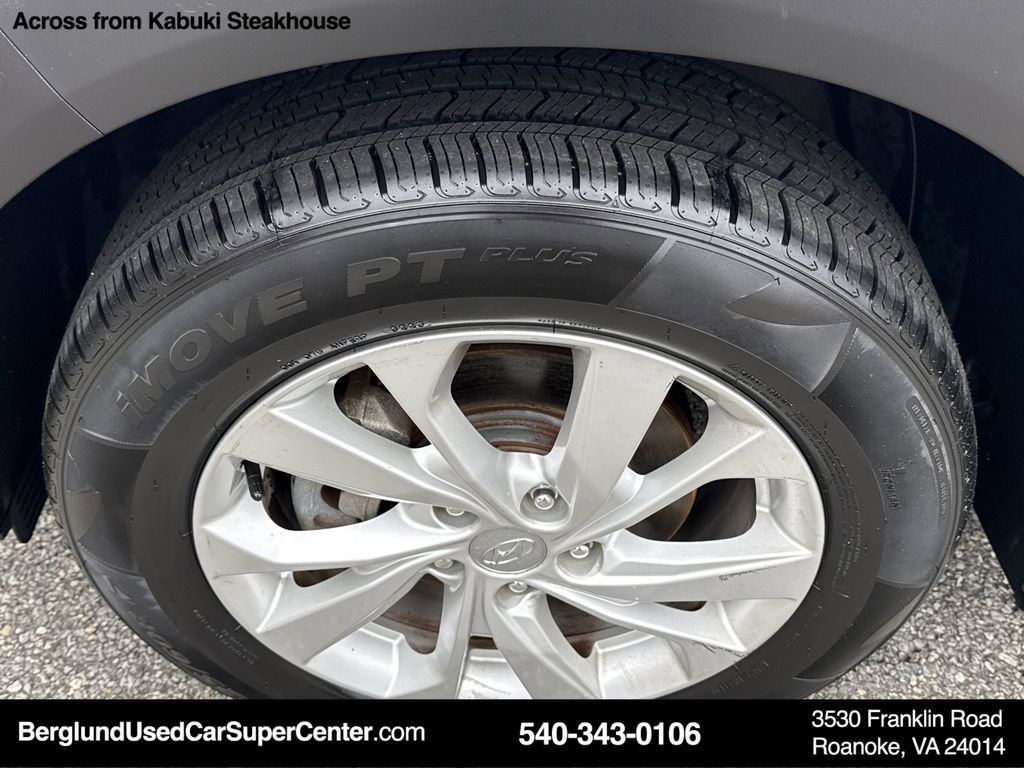 Used 2019 Hyundai Tucson SE image 10