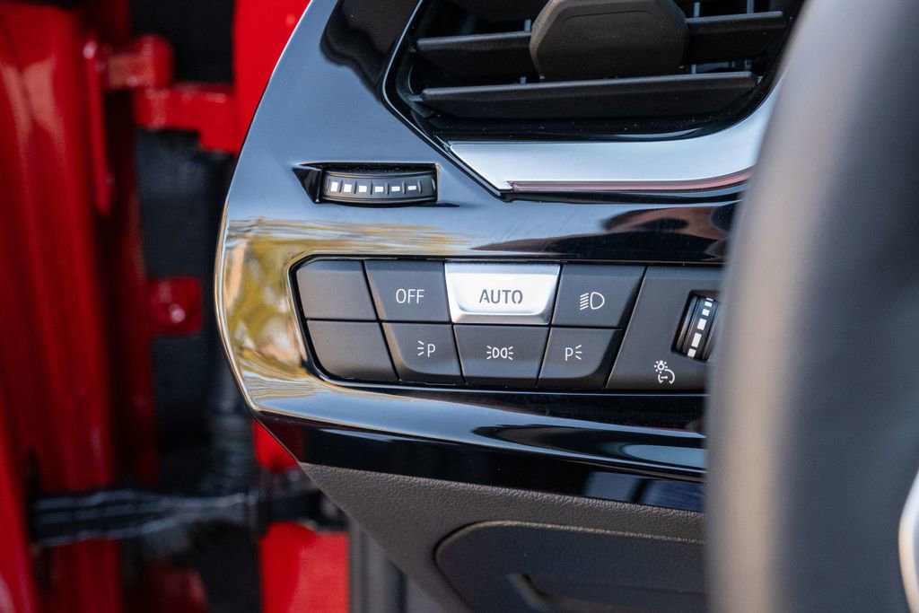 Used 2022 BMW Z4 M40i w/ Premium Package image 21