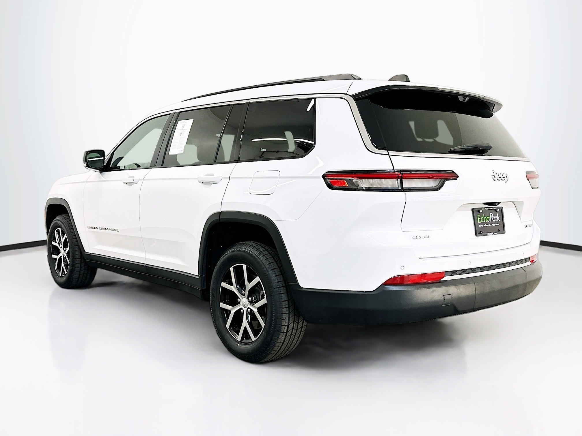 Used 2024 Jeep Grand Cherokee L Limited w/ Luxury Tech Group II image 5