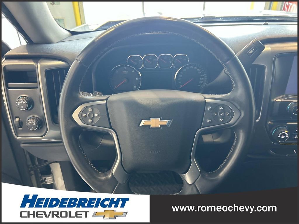 Used 2018 Chevrolet Silverado 1500 LT w/ Trailering Package AWD/4WD image 18