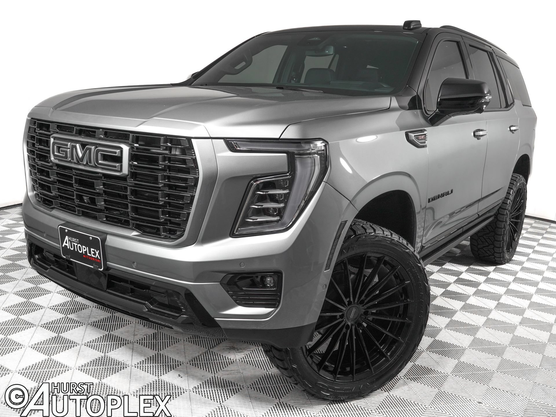 Used 2026 GMC Yukon Denali w/ Sun & Power Step Package