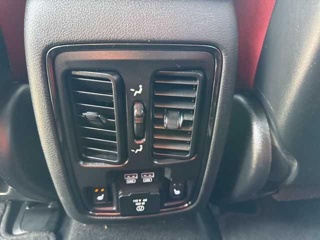 Used 2019 Dodge Durango R/T w/ Technology Group AWD/4WD image 15