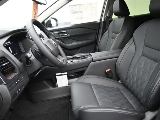 New 2026 Nissan Rogue Platinum w/ Platinum Premium Package image 18