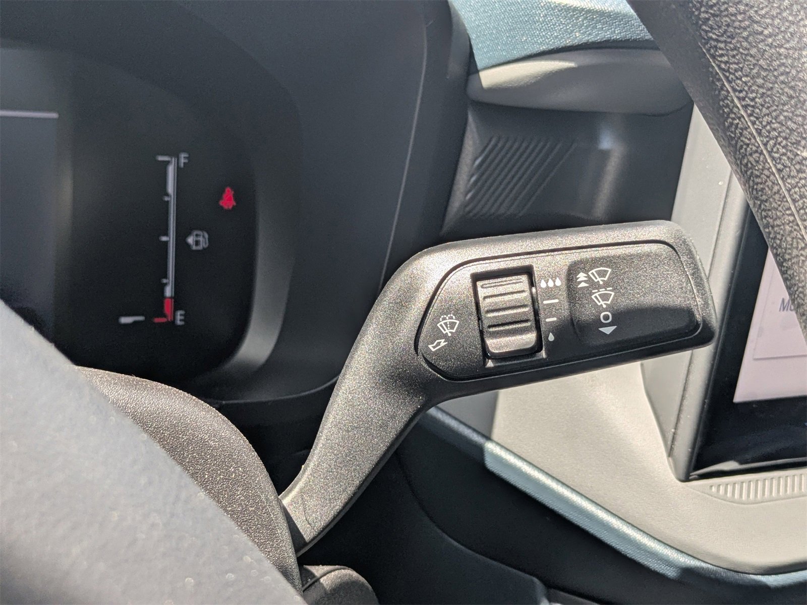 New 2025 Ford Maverick XL w/ 4K Tow Package image 28