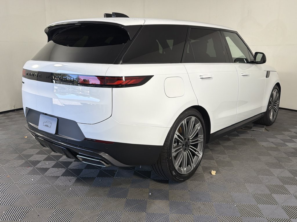 New 2027 Land Rover Range Rover Sport SE AWD/4WD image 8