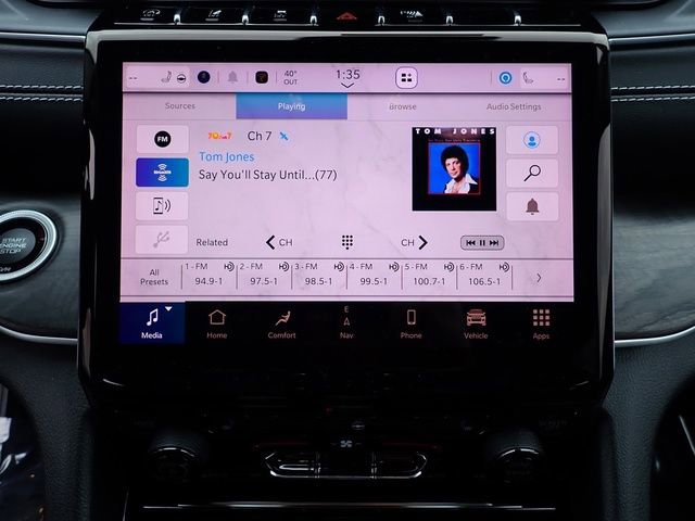 Used 2023 Jeep Grand Cherokee Limited image 25