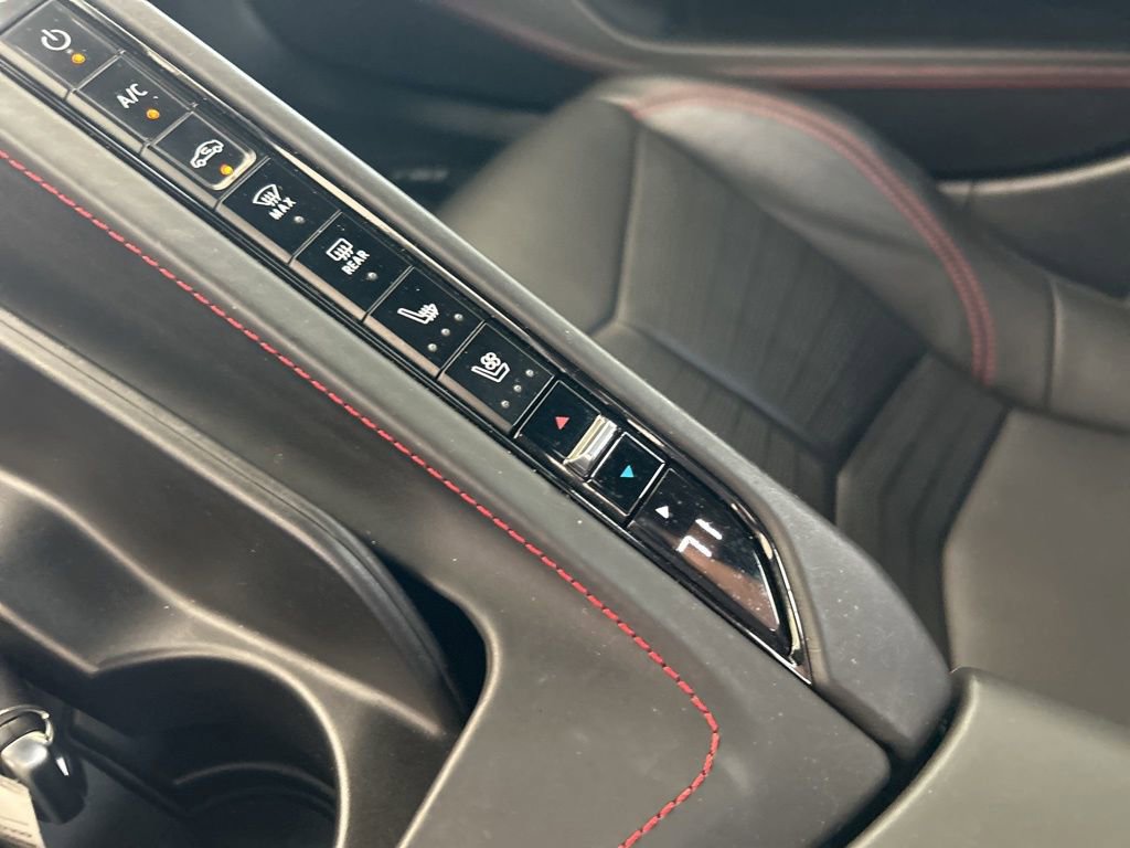 Used 2022 Chevrolet Corvette Stingray Premium Conv w/ Z51 Performance Package RWD image 58