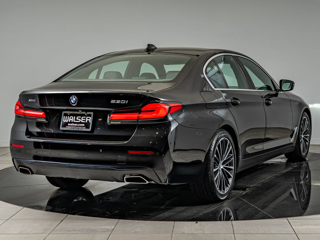 Used 2021 BMW 530i xDrive w/ Convenience Package AWD/4WD image 5