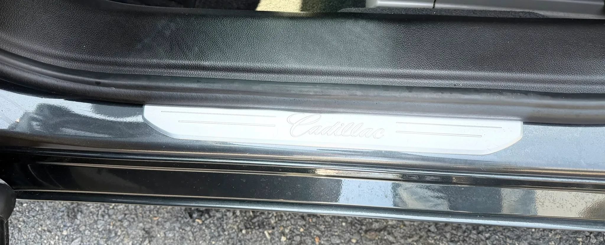 Used 2013 Cadillac XTS Luxury w/ Driver Awareness Package FWD image 29