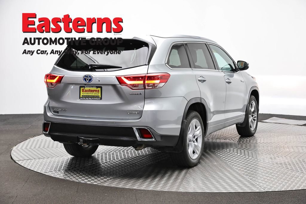 Used 2019 Toyota Highlander Limited w/ Carpet Mat Package (TMS) AWD/4WD image 5