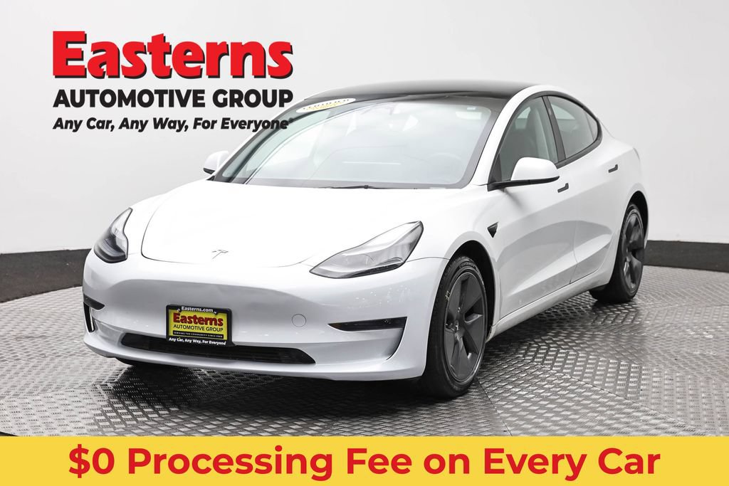 Used 2023 Tesla Model 3 Standard Range RWD image 1