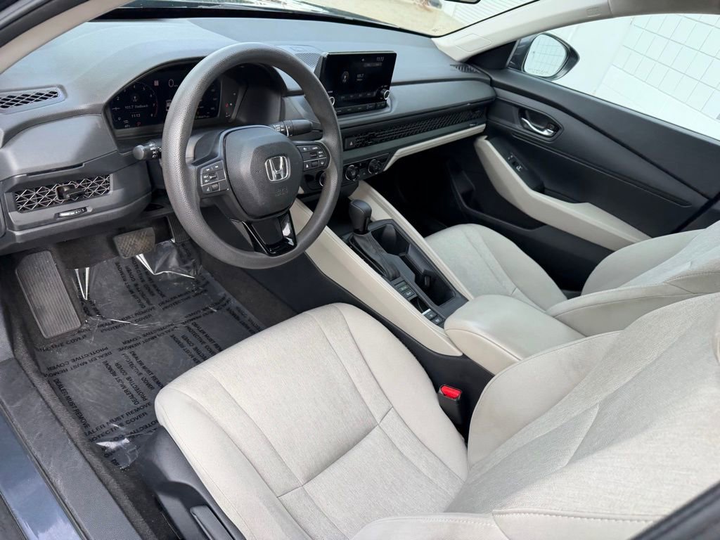 Used 2023 Honda Accord LX image 2