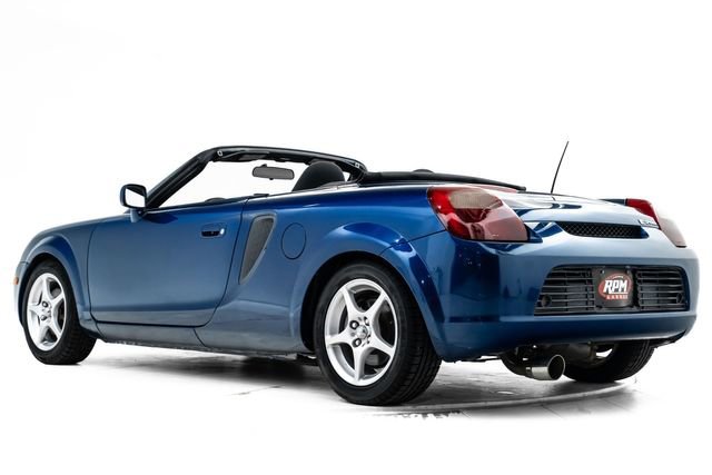 Used 2001 Toyota MR2 RWD image 10