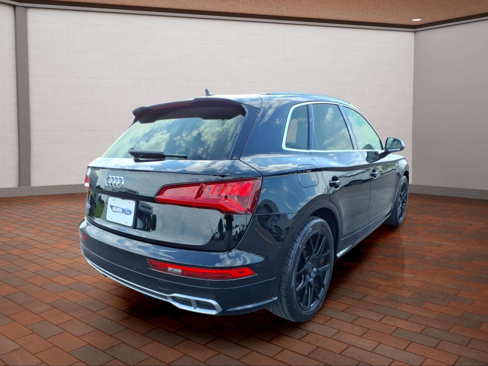 Used 2018 Audi SQ5 Premium Plus w/ S Sport Package AWD/4WD image 8