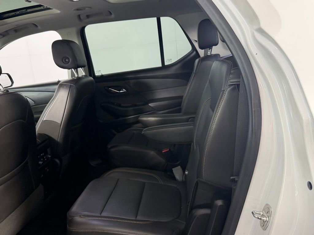Used 2020 Chevrolet Traverse Premier w/ Redline Edition FWD image 26