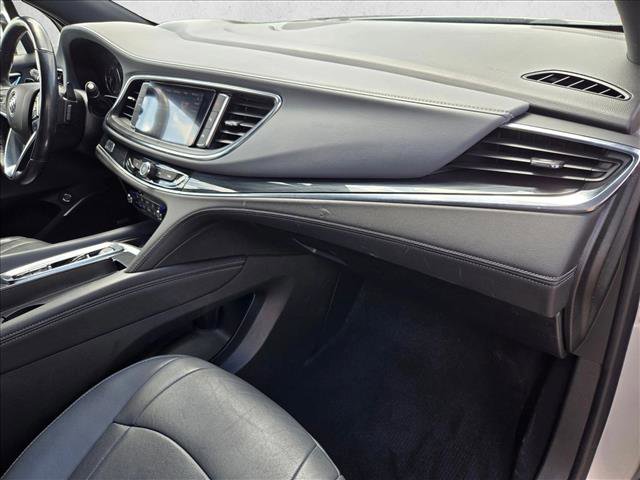 Used 2022 Buick Enclave Premium AWD/4WD image 22