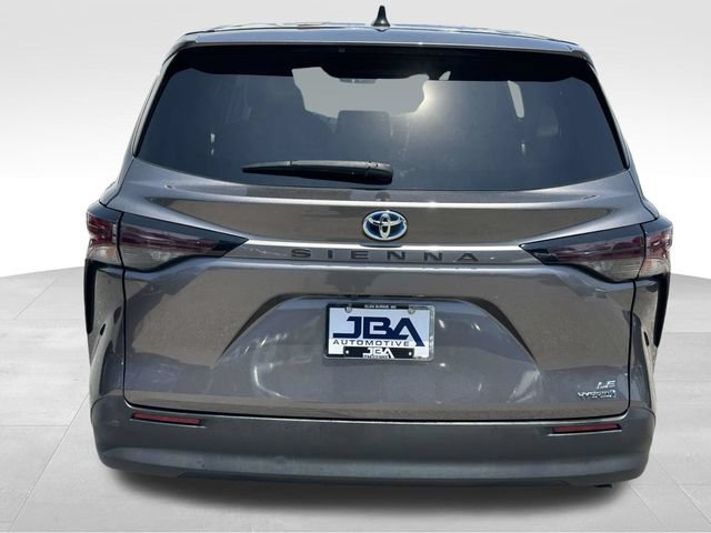 Used 2023 Toyota Sienna LE FWD image 25