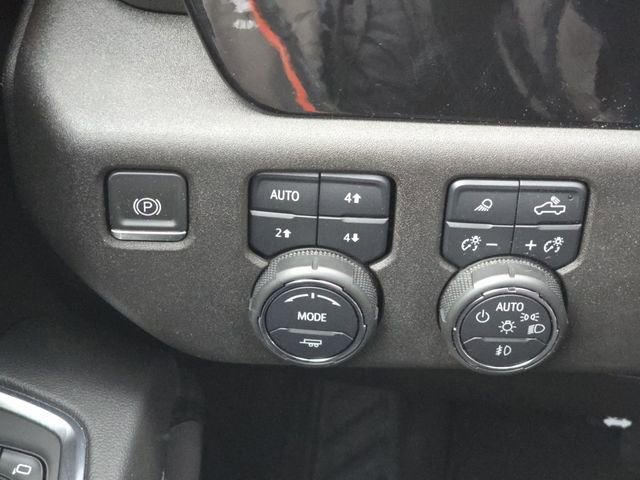 Used 2022 Chevrolet Silverado 1500 High Country image 4