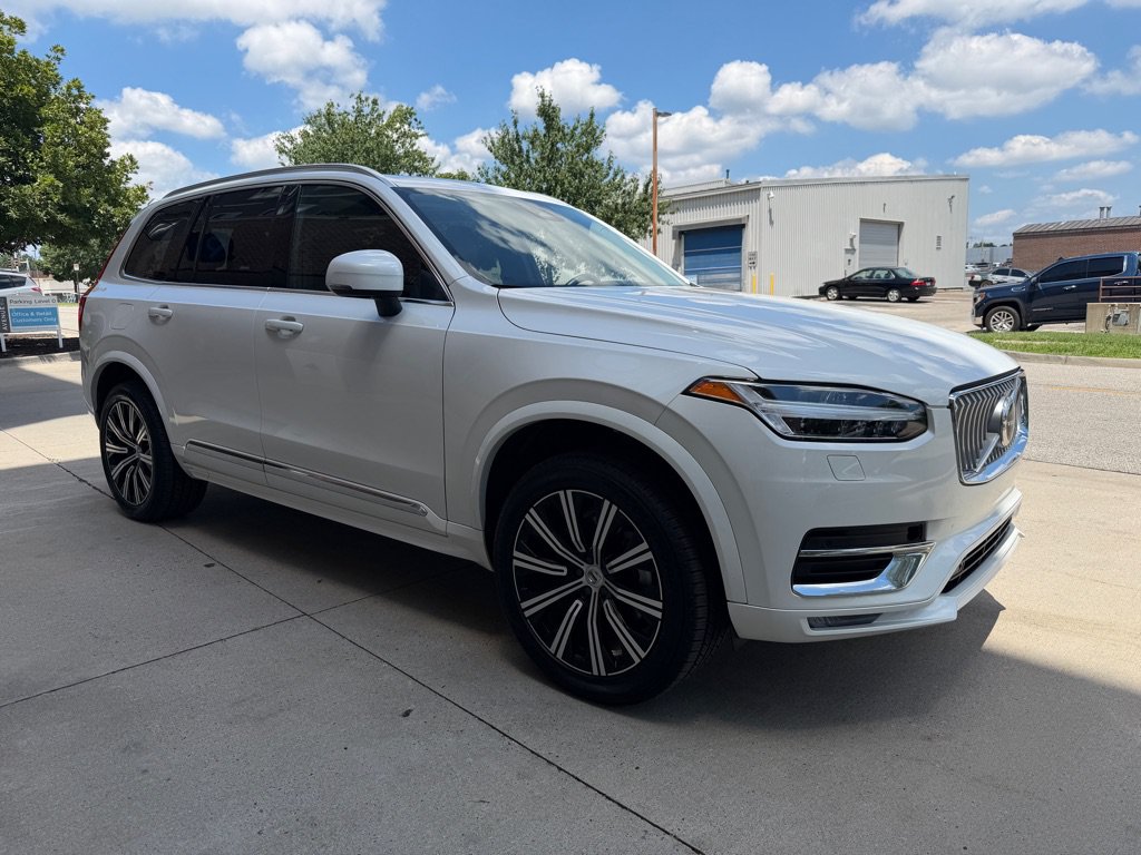 Used 2024 Volvo XC90 B5 Core AWD/4WD image 1