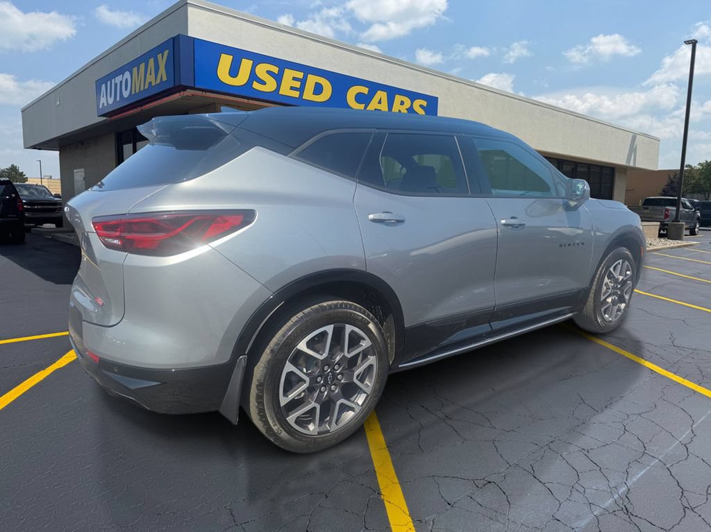 Used 2025 Chevrolet Blazer RS w/ Driver Confidence II Package AWD/4WD image 5