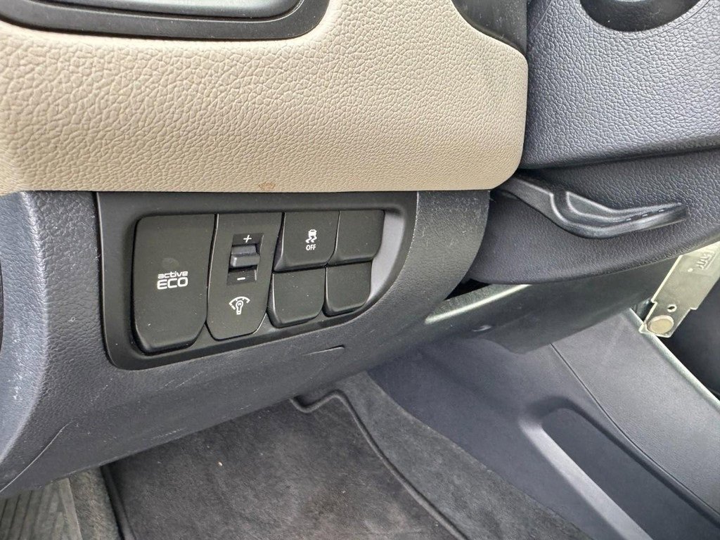 Used 2013 Kia Rio EX w/ Convenience Pkg image 16