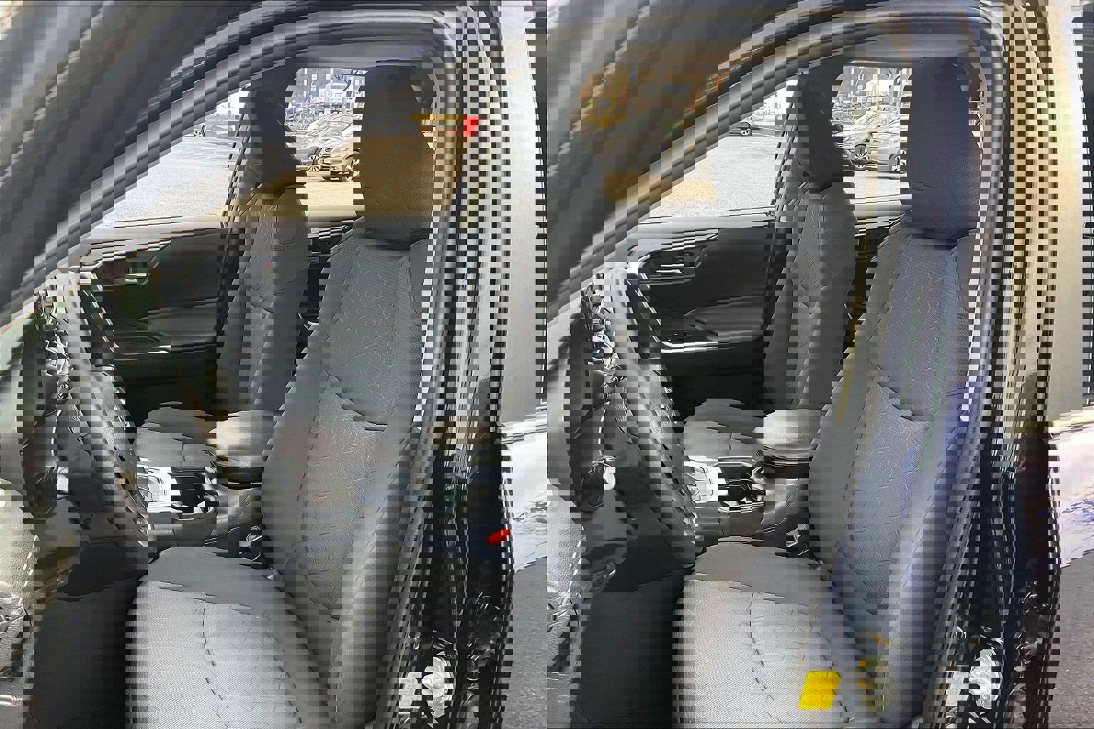 Used 2020 Toyota RAV4 XLE image 30