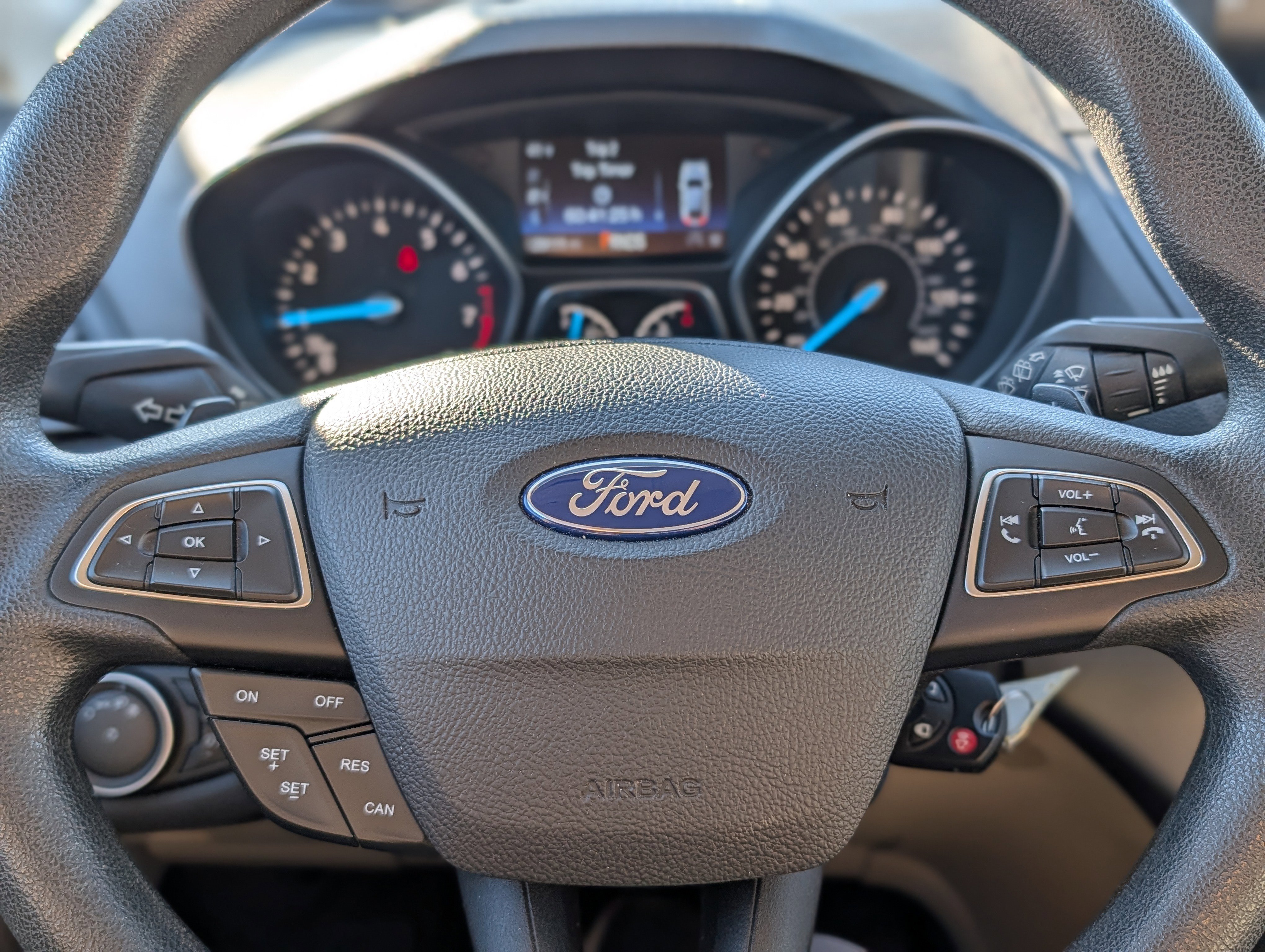 Used 2017 Ford Escape SE image 22