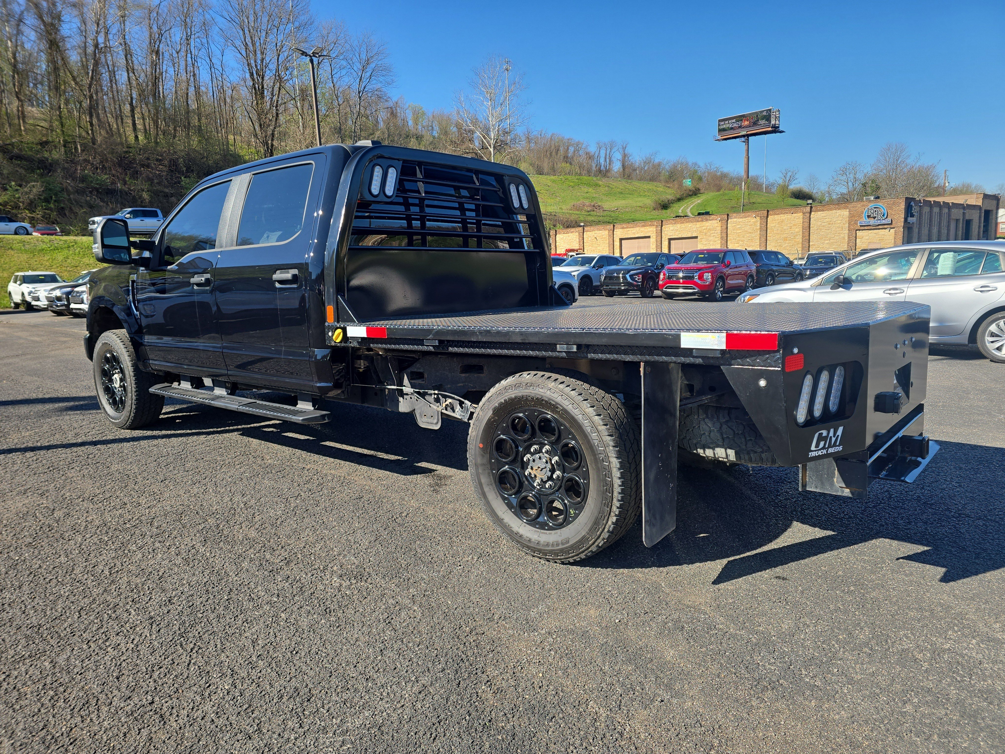 Used 2022 Ford F350 XL w/ Power Equipment Group image 6