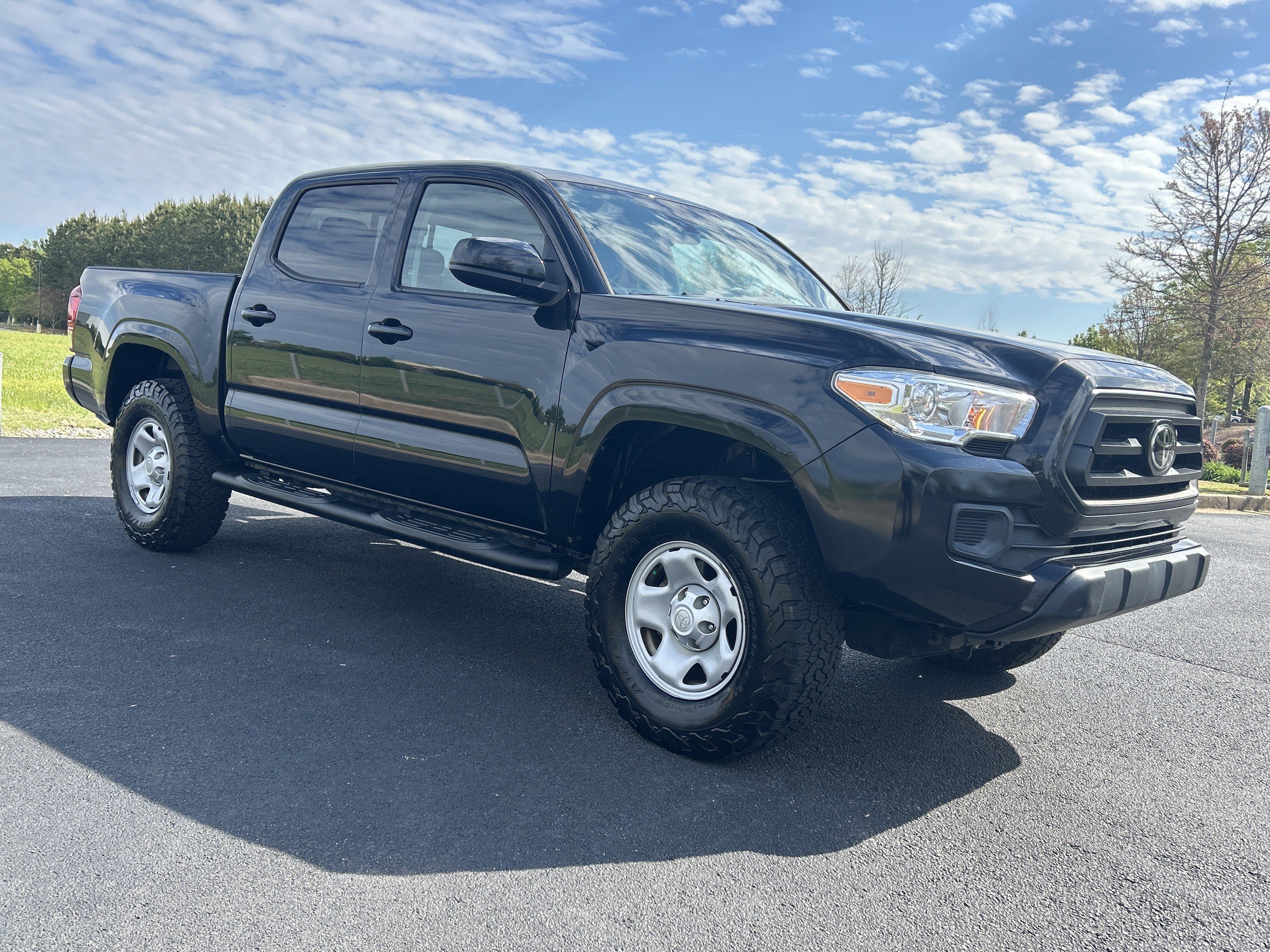Used 2020 Toyota Tacoma SR image 30