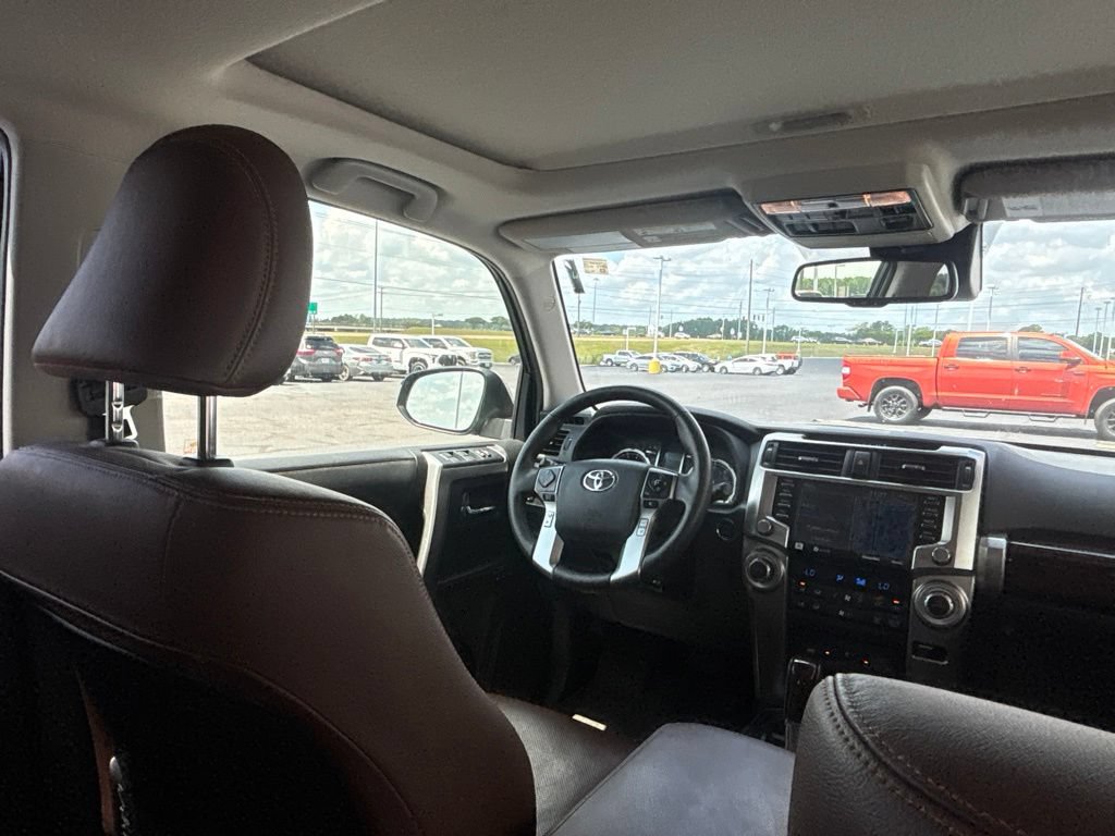 Used 2021 Toyota 4Runner Limited RWD image 31