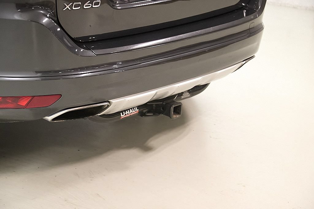 Used 2015 Volvo XC60 T6 w/ Proximity Package AWD/4WD image 8